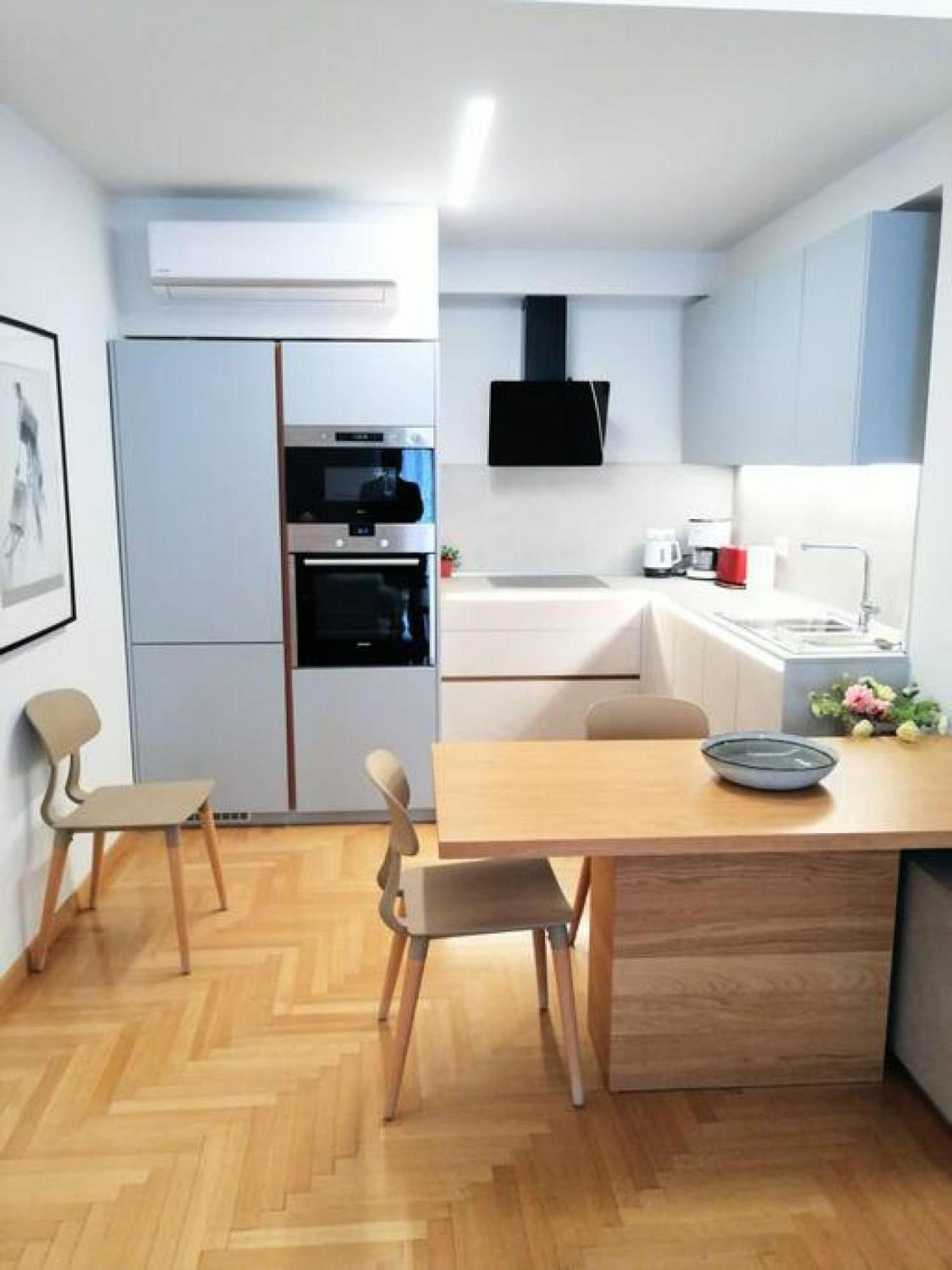 Elegant Apartment In Acropolis Ateny Zewnętrze zdjęcie