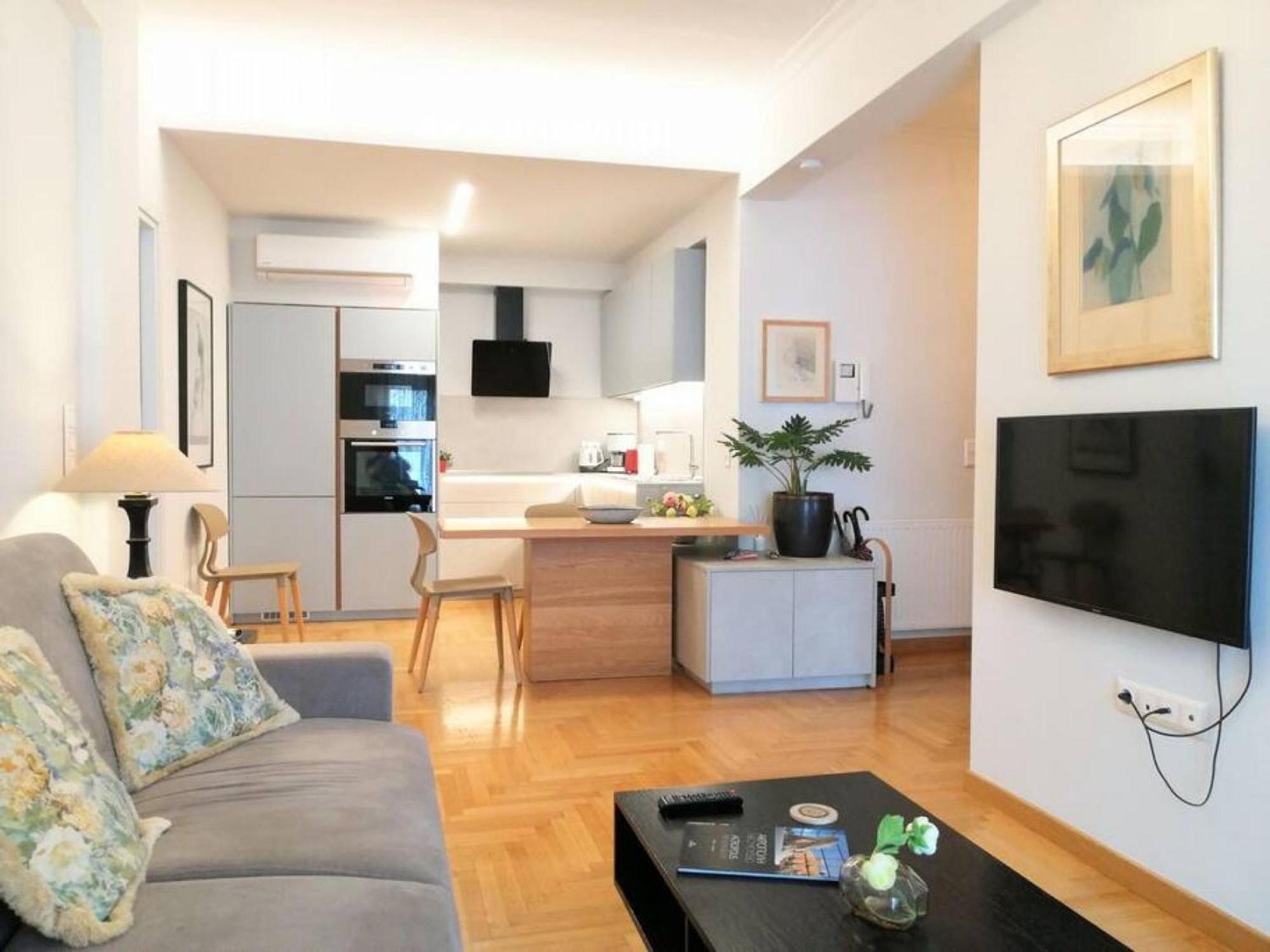 Elegant Apartment In Acropolis Ateny Zewnętrze zdjęcie