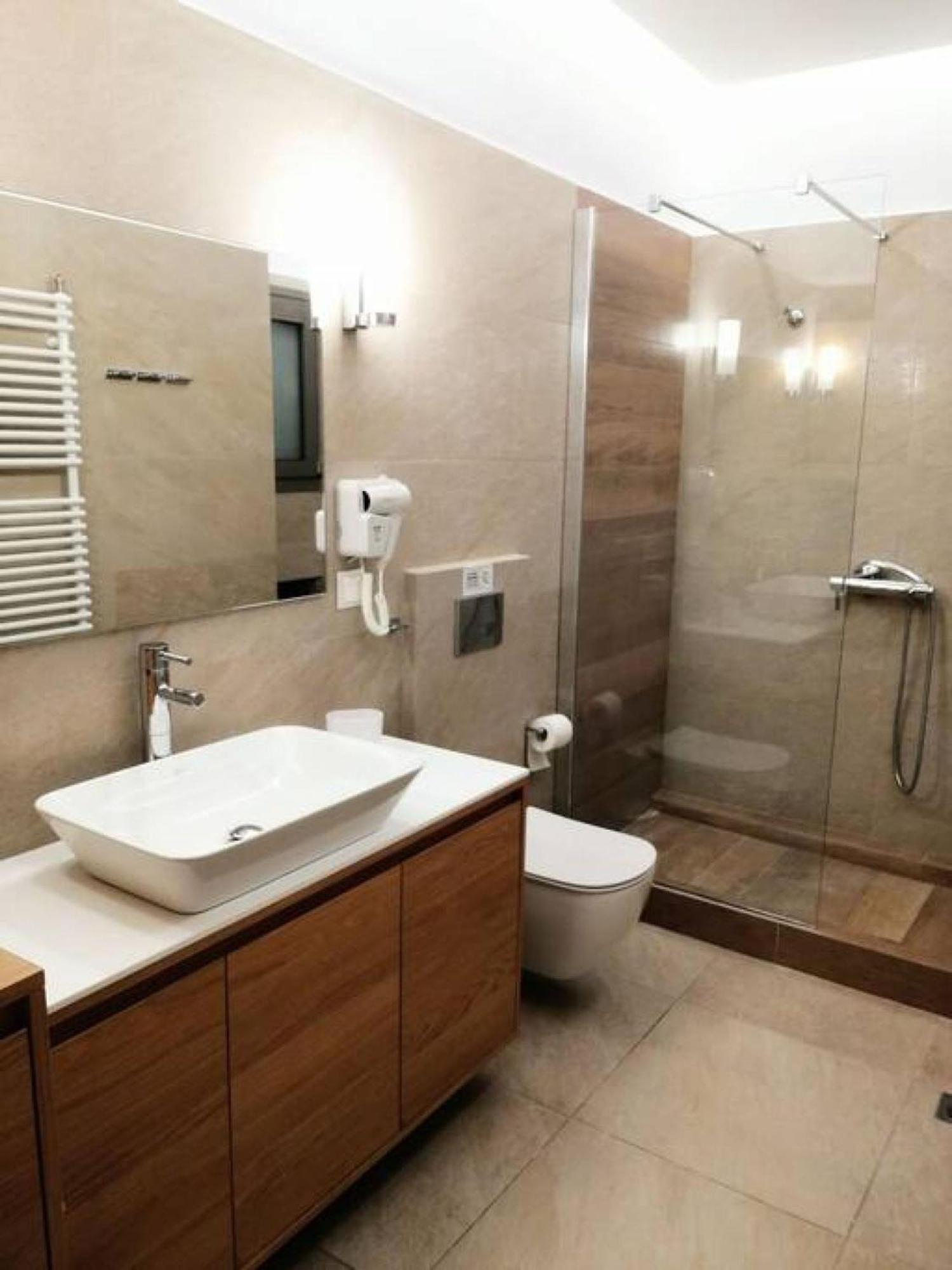 Elegant Apartment In Acropolis Ateny Zewnętrze zdjęcie